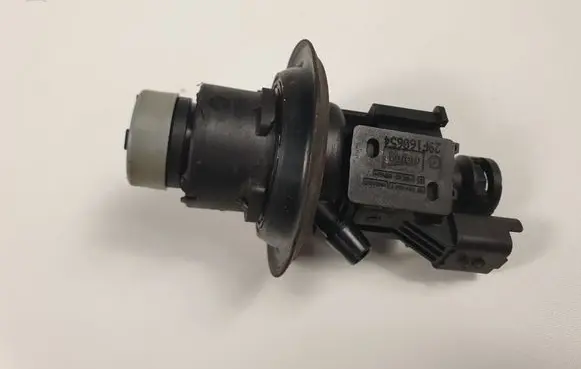 Citroen C4 II Picasso Clutch master cylinder 9674259180