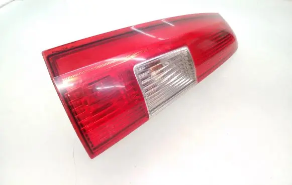 Volvo V70 Rear/tail lights 9154493