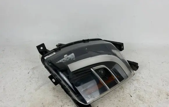Tesla Model X Front fog light 103432600A