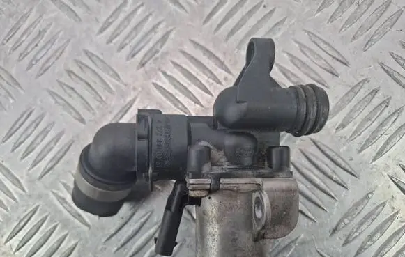 Mercedes-Benz E W212 Coolant heater control valve A2722000031
