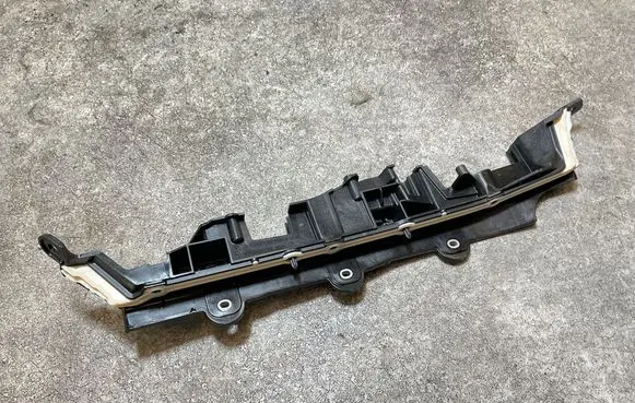 Other engine bay part