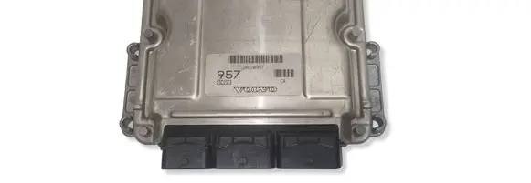 Volvo S40, V40 Engine control unit/module 0281010441 8200065996 8200112254