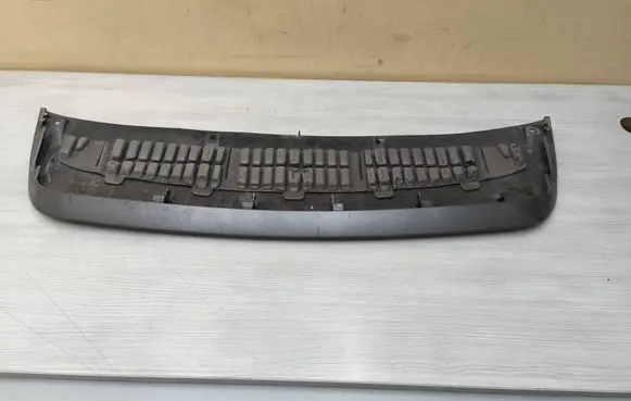 Audi Q7 4L Front bumper lip 4L0807110