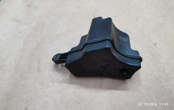 Jaguar XF X250 Vacuum air tank 9X2Q9Y498AB