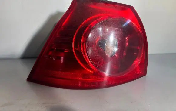Volkswagen Golf V Rear/tail lights 1K6945095G 89031704