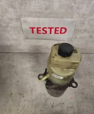 Ford Focus C-MAX Power steering pump 4M513K514CA