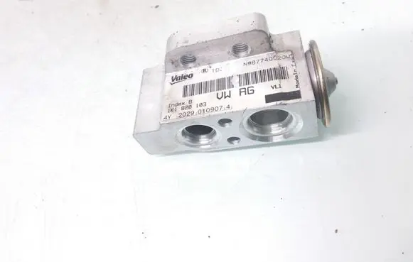 Volkswagen Touran I Air conditioning (A/C) expansion valve 1K1820103