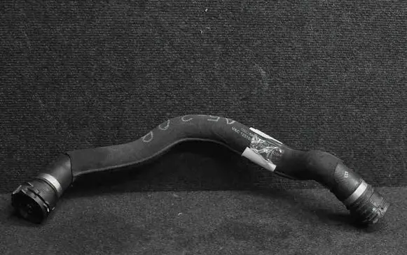 Audi A5 8T 8F Engine coolant pipe/hose 8K0121101M