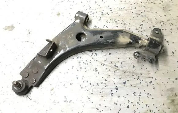 Chevrolet Epica Front lower control arm/wishbone 96639895 96970076