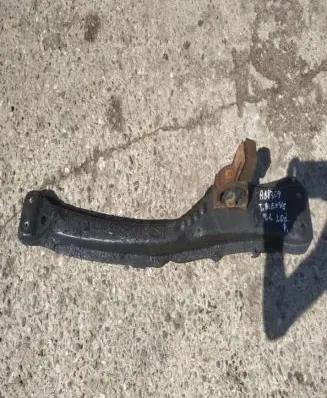 Toyota Avensis T220 Front subframe