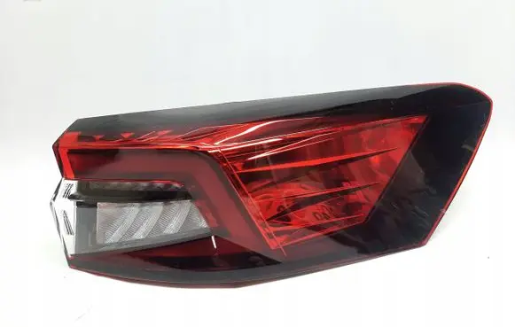 Skoda Superb B5 (3U) Rear/tail lights 3P0945096