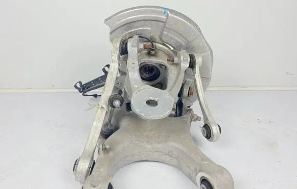 BMW X5M G05 F95 Rear wheel hub spindle/knuckle 6770983MWGK 6770983
