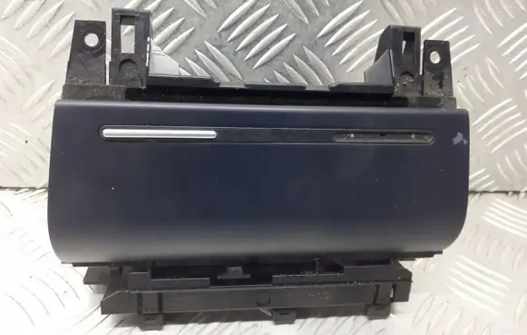 Audi A4 S4 B6 8E 8H Rear door ashtray 8E1857951E