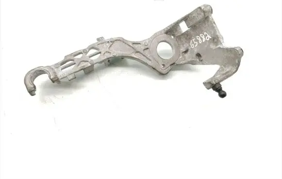 Mercedes-Benz C W205 Air filter cleaner box bracket assembly A6510940427