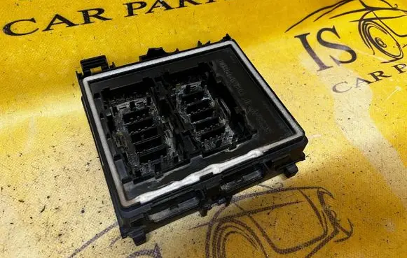 Ford Escape IV Fuse box set LX6T14D068NAC