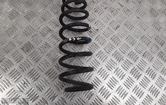 Hyundai i30 Rear coil spring 
