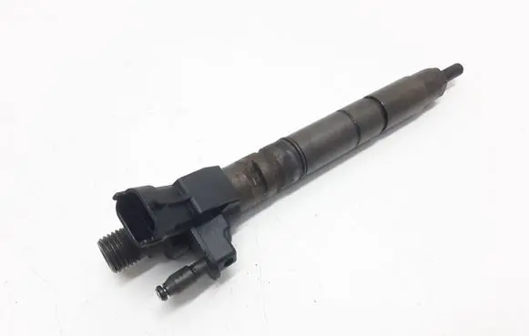 Volvo XC60 Fuel injector 31272767