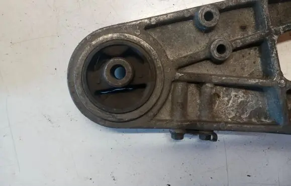 Volvo V70 Engine mounting bracket 3524347 06583