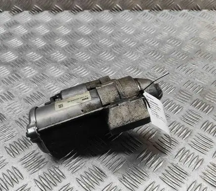 BMW 1 F20 F21 Starter motor 0001172201 8570849