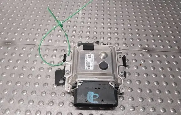 Ford Kuga II Adblue control unit KV6A-5H298-CE 0281036847