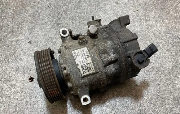 Skoda Rapid (NH) Air conditioning (A/C) compressor (pump) 5Q0816803E 051666106B5