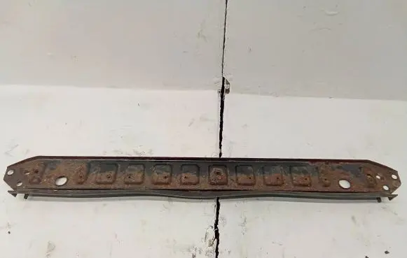 Volvo V70 Bottom radiator support slam panel 31274615