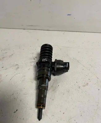 Fuel injector