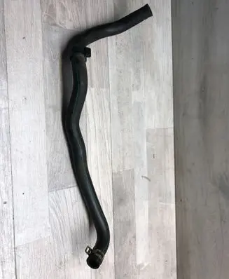 Volvo XC70 Coolant pipe/hose 8290148