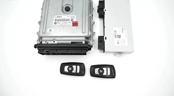 Engine ECU kit and lock set