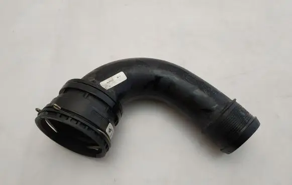 Land Rover Discovery Sport Intercooler hose/pipe GJ326C715AB