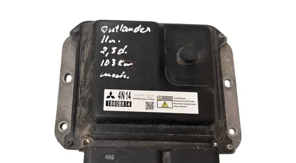 Mitsubishi Outlander Engine control unit/module 2757000715 1860B614
