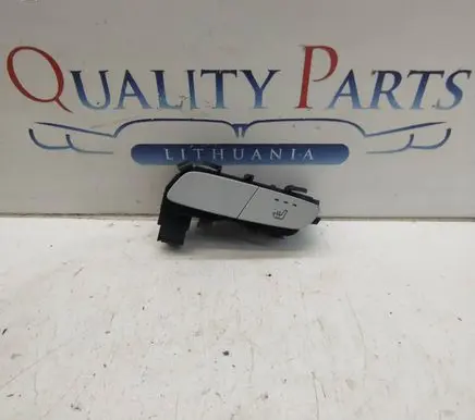 Mercedes-Benz C W205 Seat heating switch A2059050404