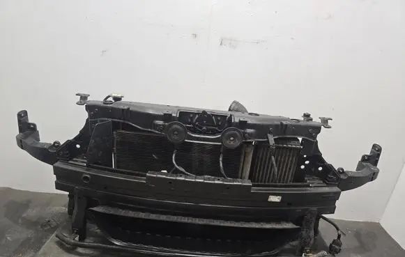 Hyundai i40 Radiator support slam panel