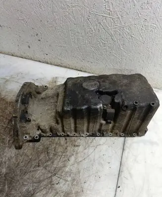 Mercedes-Benz Sprinter W901 W902 W903 W904 Oil sump R6110140902