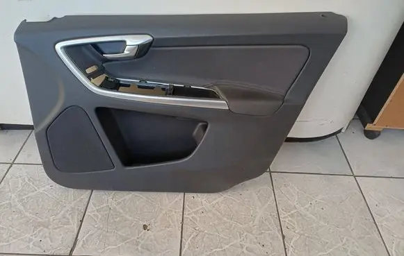 Volvo XC60 Coupe rear side trim panel 