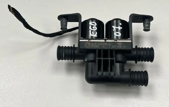 BMW 5 E60 E61 Coolant heater control valve 6931708