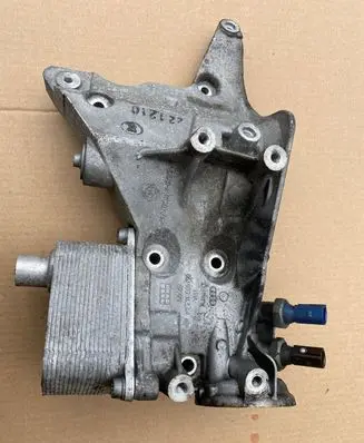 Oil filter mounting bracket