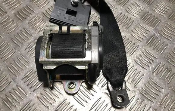 Mercedes-Benz E W211 Rear seatbelt 602040300 019L018H 20853