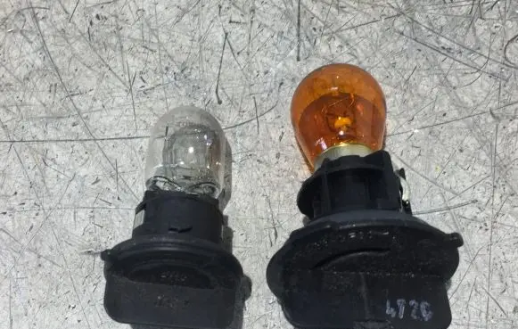 Citroen Jumpy Headlight/headlamp bulb L90002206