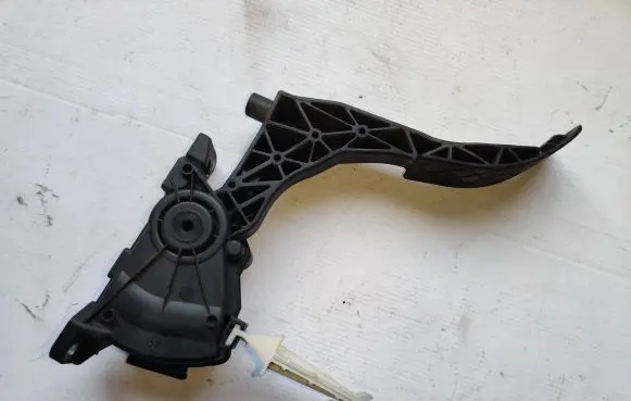 Skoda Octavia Mk1 (1U) Accelerator throttle pedal 6q1721503b 6pv00849501