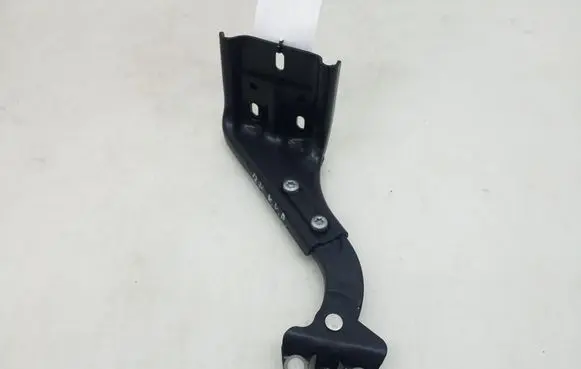 Mercedes-Benz Vito Viano W639 Sliding door lower roller guide/hinge A6397630047