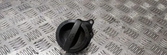 Volvo XC60 Oil filler cap 31330189
