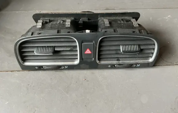 Dash center air vent grill
