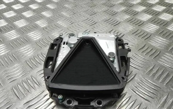 Tesla Model 3 Reversing camera 103848299I M2726