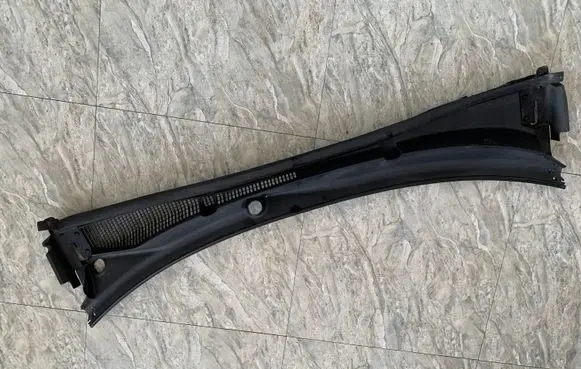 Subaru Legacy Wiper trim 91411AG010