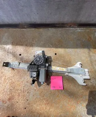 Ford Mondeo MK II Rear door window regulator with motor 0130821772