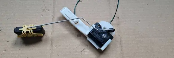 Fuel level sensor