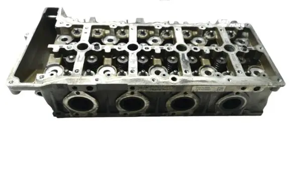 BMW 3 E90 E91 Engine head 781019607 778109802 U9476900