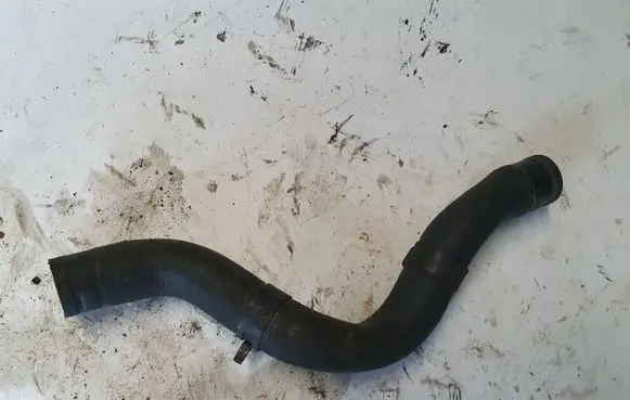 Hyundai ix20 Engine coolant pipe/hose NOCODE
