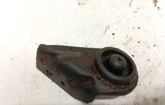 Hyundai Santa Fe Engine mounting bracket dm19